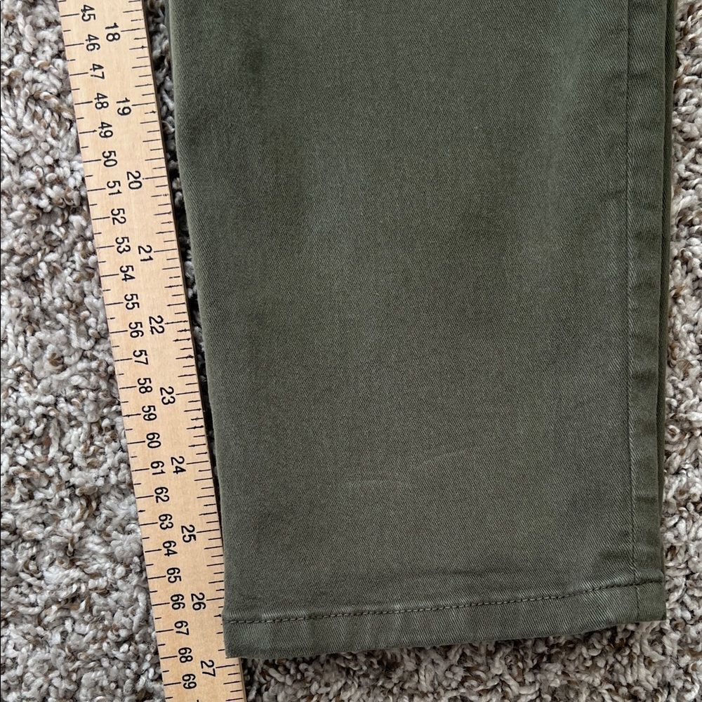 Like New! Good American Good Army Cuffed Pants Olive Green Cargo in SIze 2/26 - Picture 11 of 15